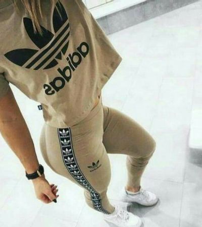 Komplet adidas Originals legginsy i bluzka kolor beżowy 